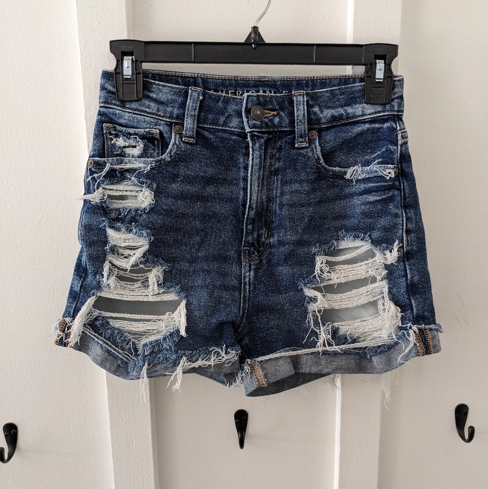 American Eagle mom short